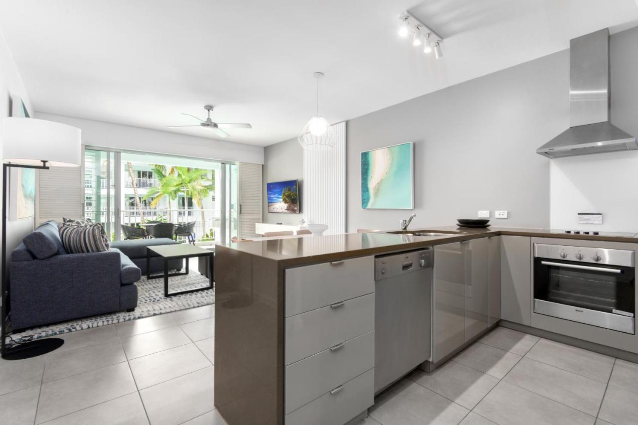 Beach Club Port Douglas Luxury Apartments Buitenkant foto
